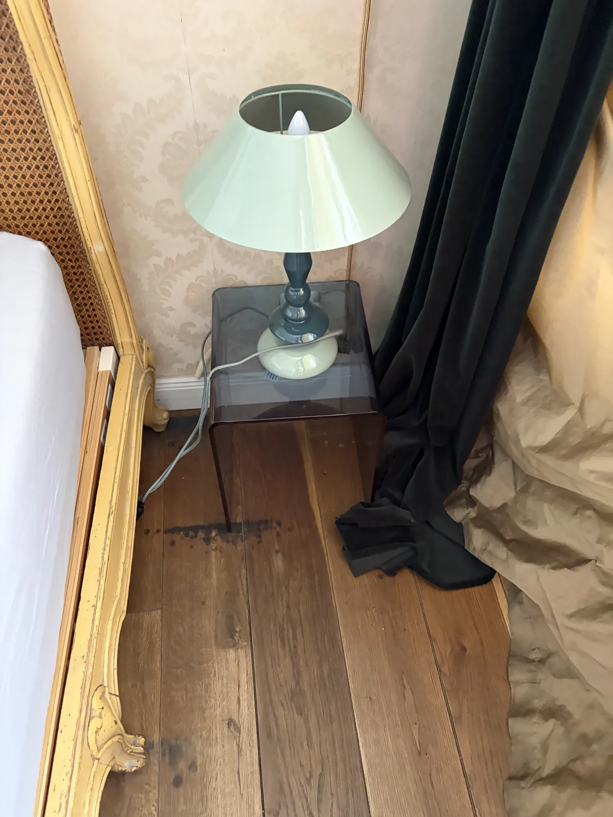 Plexiglas Tisch (2x)