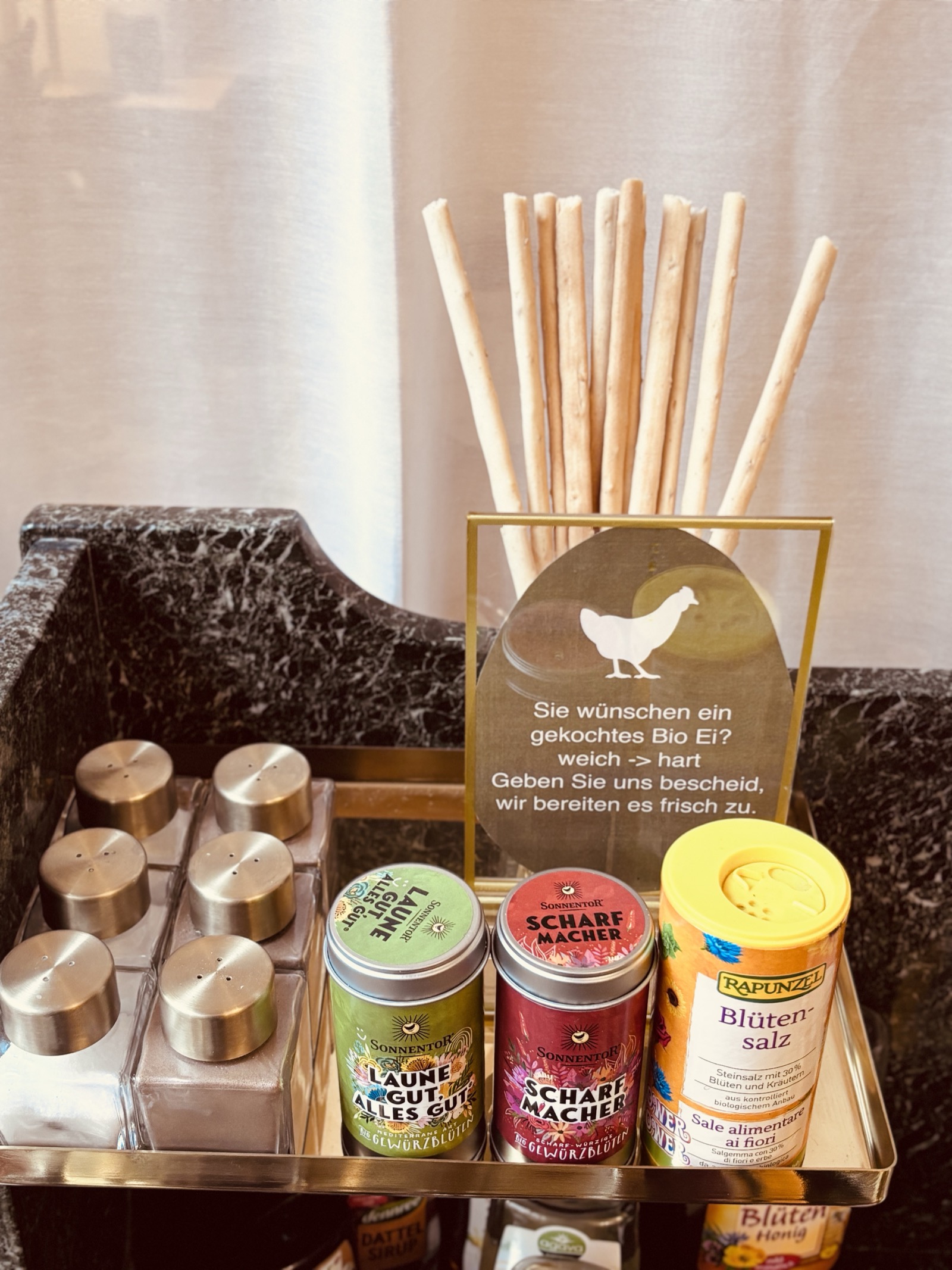 Gew&uuml;rze und Bio-Ei Hinweis