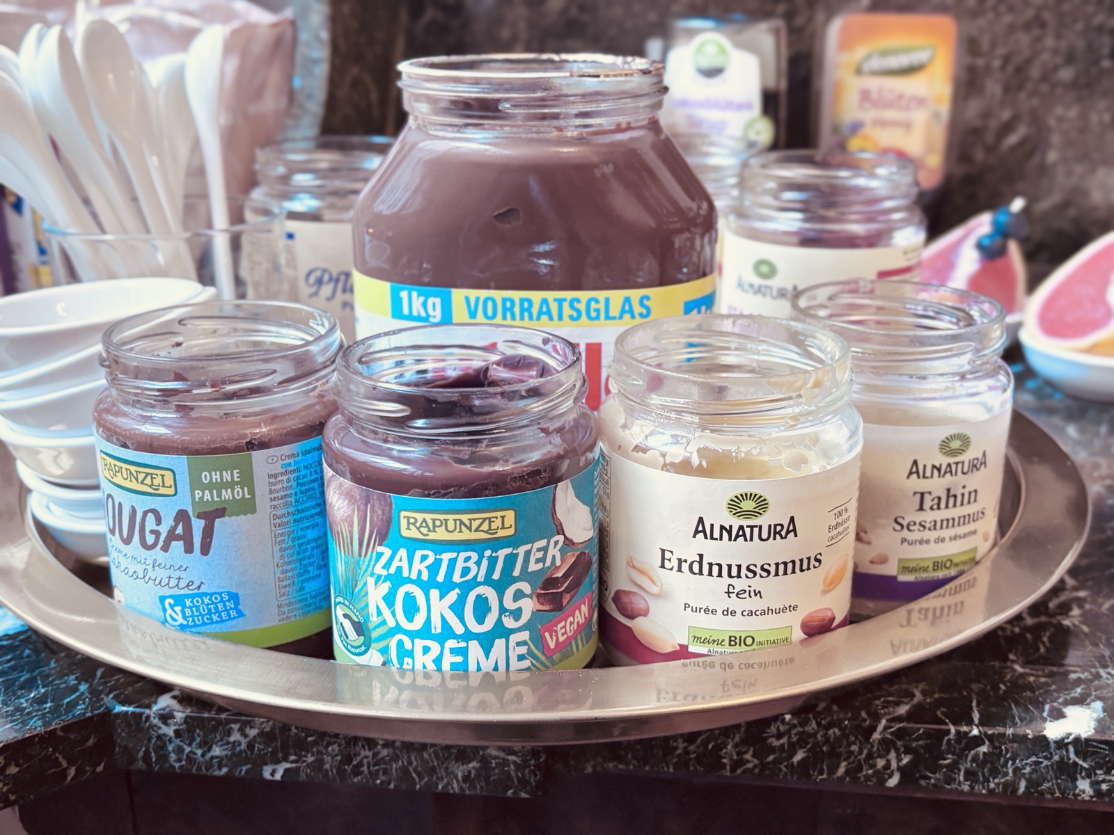 Vegane Aufstriche: Nougat, Kokos, Erdnussmus