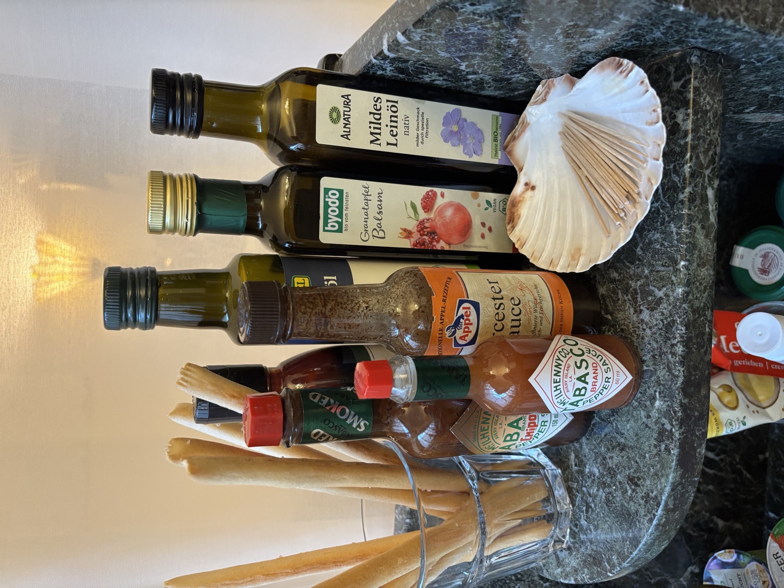 &Ouml;le, Saucen und Grissini